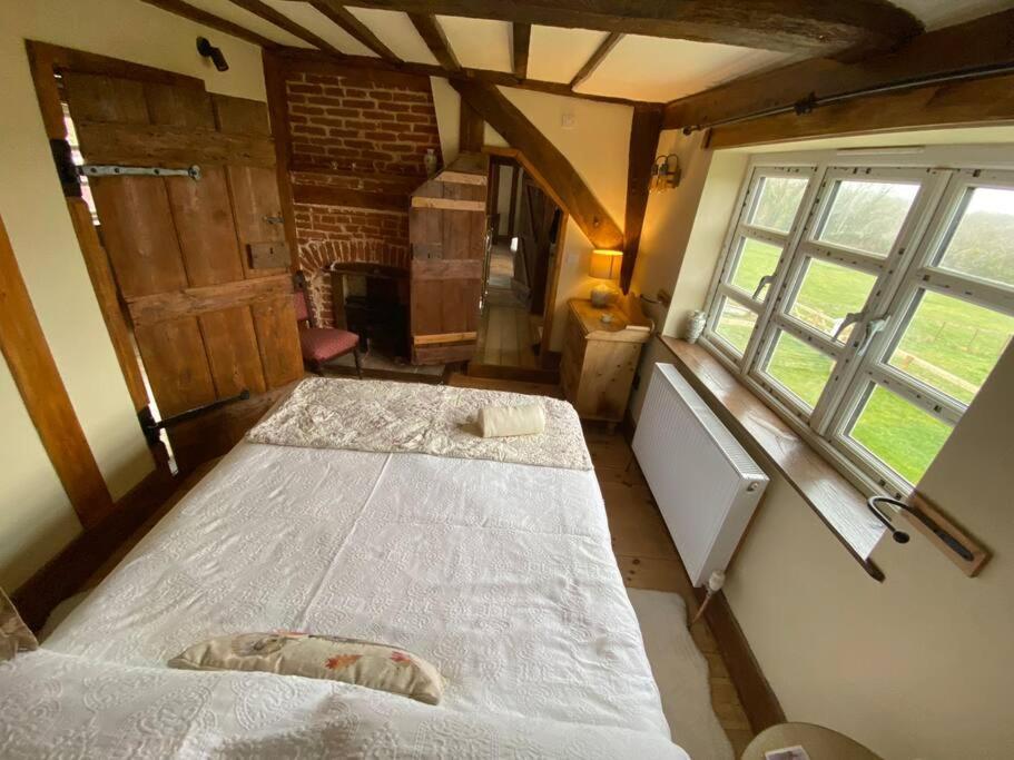 Dereham A Newly Renovated, Cosy Escape In The Beautiful Shepherd'S Cottage المظهر الخارجي الصورة
