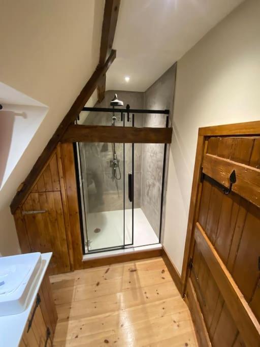 Dereham A Newly Renovated, Cosy Escape In The Beautiful Shepherd'S Cottage المظهر الخارجي الصورة